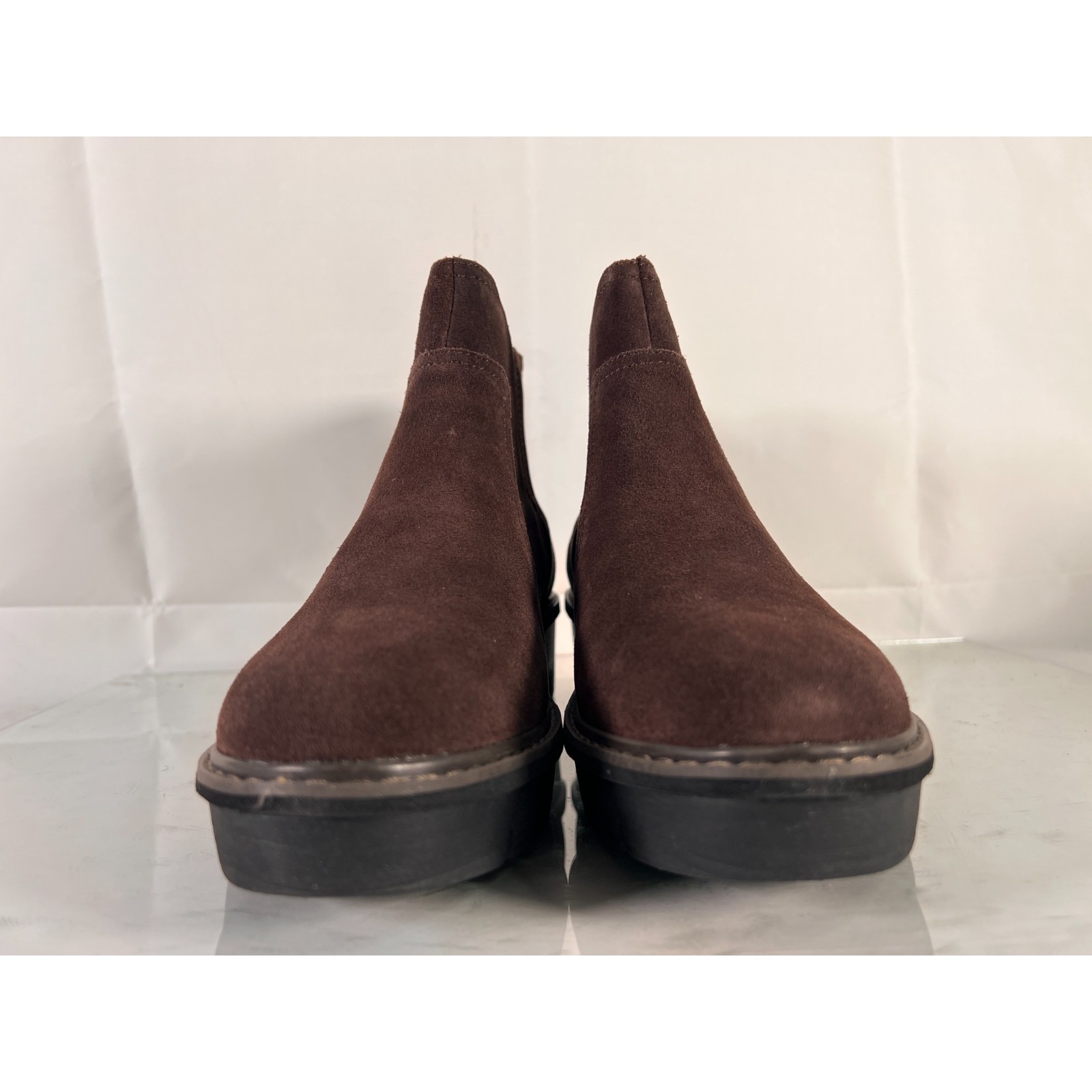 Clarks Women's Airabell Style Boot Bootie Brown Suede 8.5 Zipper 2 Inch Wedge — image 4 of 8
